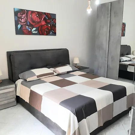 Holiday home La Casa Di Nino Portici